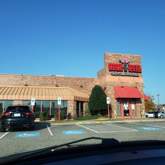 Hook & Reel Cajun Seafood & Bar