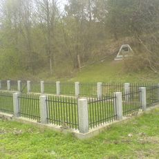 Cmentarz - mogiła zbiorowa z II wojny światowej w Ciechanowcu