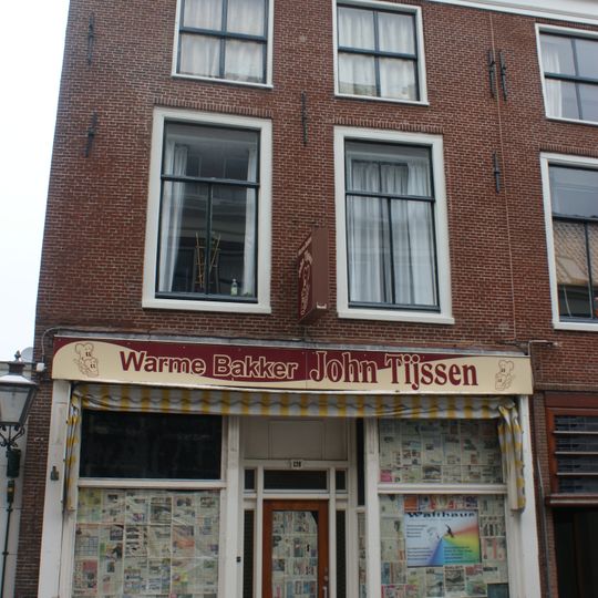 Hogewoerd 128A en B, Leiden