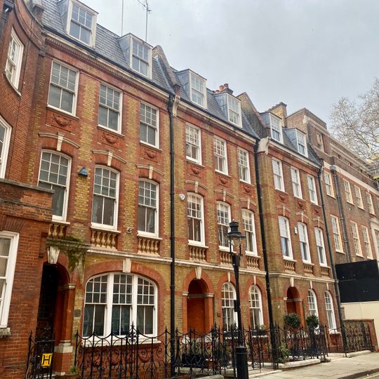 10-12, Little College Street SW1P