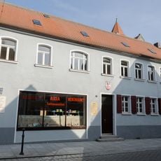 Weißenburger Straße 1