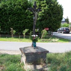 Pamětní kříž u křižovatky ul. Pražská v Tursku