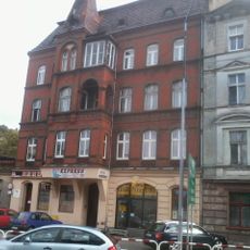 Pl. Niepodległości 2 w Kluczborku