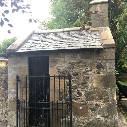 Torphichen Parish Church, Churchyard, Gatehouse