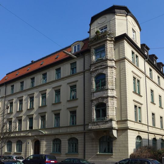 Stattliches Mietshaus