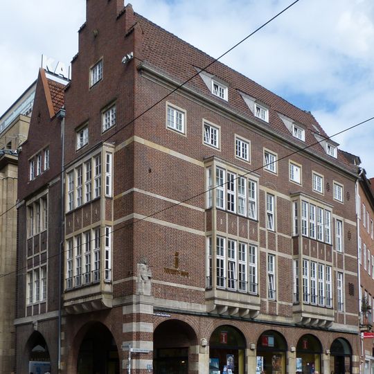 Haus Rohlandseck, Textil-Paradies