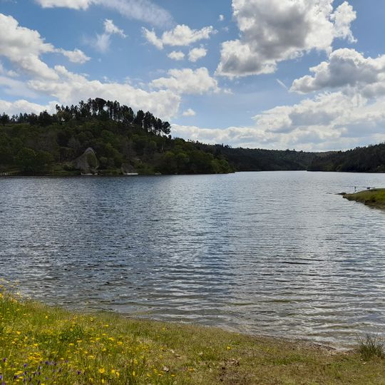 Praia Fluvial da Nossa Senhora da Ribeira de Parada