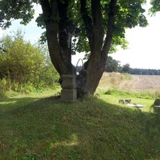 Kříž jihozápadně od Katova