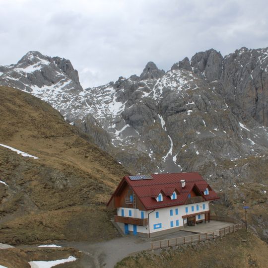 Rifugio Giovanni e Olinto Marinelli