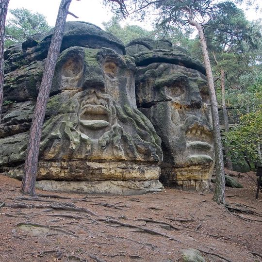 Soubor sochařských děl na Liběchovsku