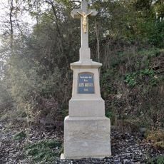 Kříž v Rakoluskách
