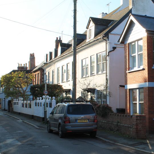 13-15, Monmouth Street