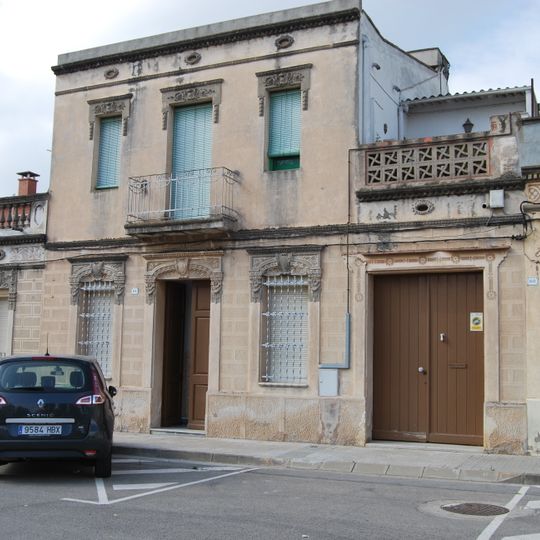 House in carrer Ferrés i Costa, 64