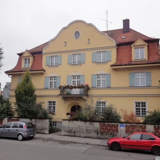 Katholisches Pfarrhaus Herz-Jesu