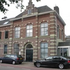 Pand met restanten van de middeleeuwse stadsmuur (voorm. sigarenfabriek "J.H. van Hulst & Co")