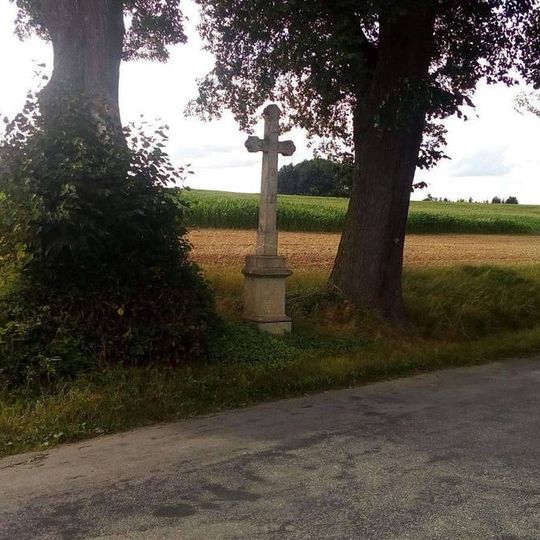 Kříž u samoty Křovinka