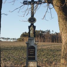 Kříž na památku obce Petrovice u Jakubova u Moravských Budějovic