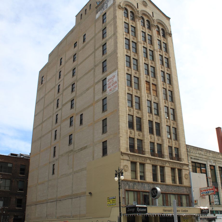 Blue Cross Blue Shield of Michigan Building - Corporate headquarters in ...