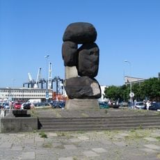 Monument to the People of the Sea
