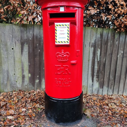 Post box B73 326