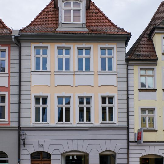 Martin-Luther-Platz 7