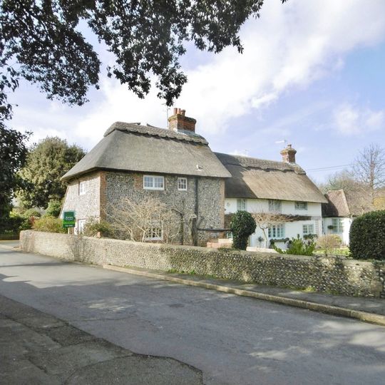 Evergreen Cottage  Maytree Cottage