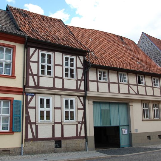 Breite Straße 32