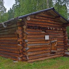 Дом Толстикова (Малые Корелы)