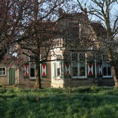 Boerderij met invloeden van de art nouveaustijl