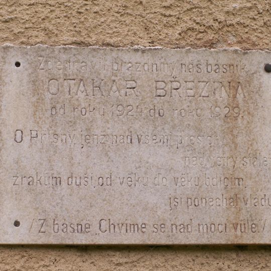 Pamětní deska pobytu Otokara Zvěřiny