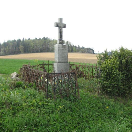 Kříž jižně od Čelistné