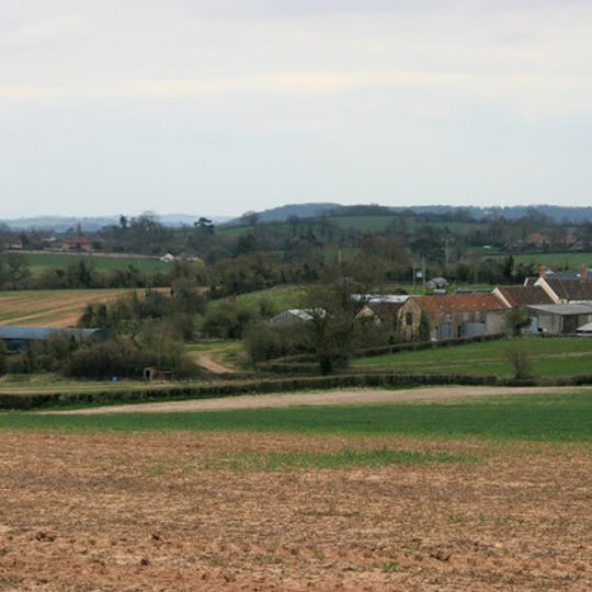 Chilliswood Farmhouse With Horse-engine House And Barn