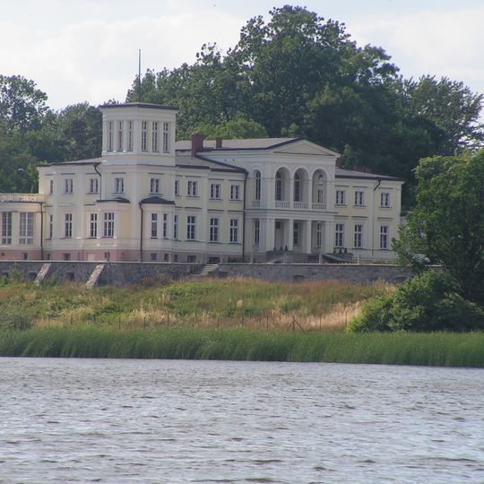 Pałac w Lubstowie