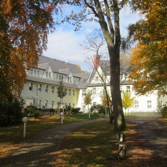 Wohn- und Stationshaus der Lungenheilstätte Glösa Lichtenauer Weg 1