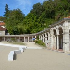 Estância Termal das Caldas do Gerês constituída pelo Balneário Termal e Colunata Honório Lima