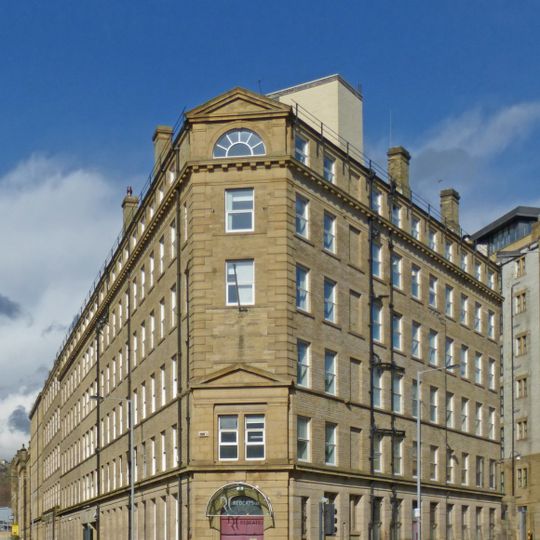 18 And 20, Canal Road