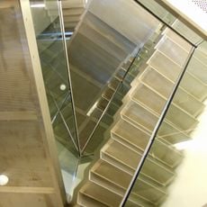 Abdijgedeelte aan de Zuidzijde grenzend aan de Balanspoort, bevatte oorspronkelijk kanunnikenwoningen