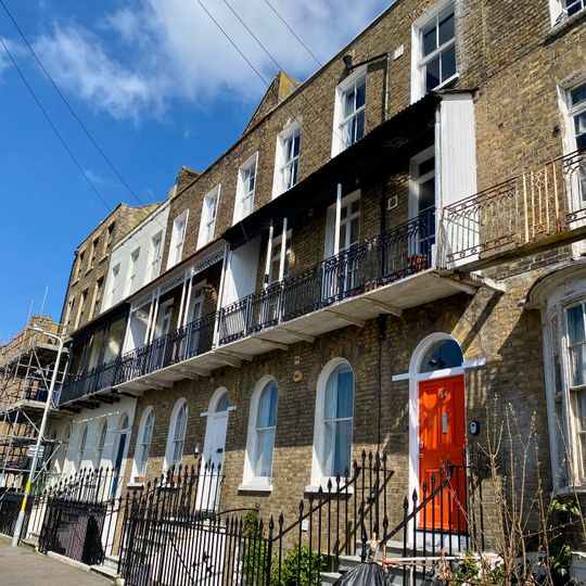 48-54, Grosvenor Place