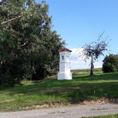 Boží muka jižně od Chotěmic