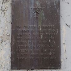 Commemorative plaque