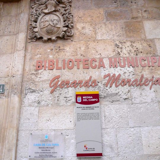 Biblioteca Pública Municipal de Medina del Campo - Gerardo Moraleja