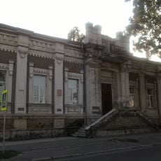 House, Alexei Șciusev, 111