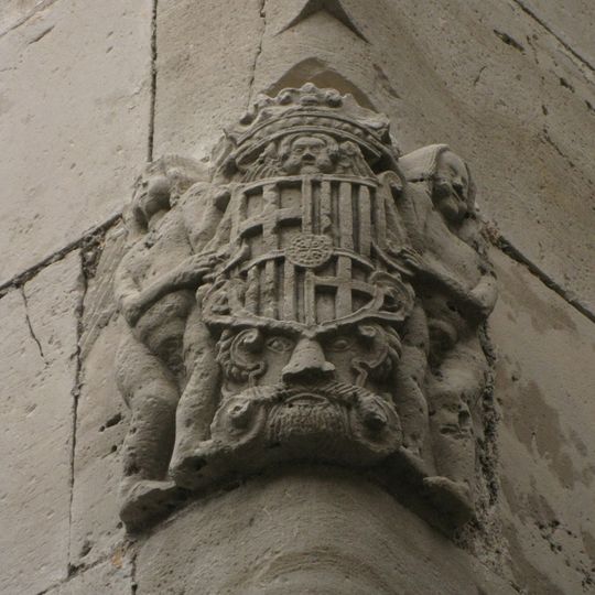 Escut de Moià al carrer del Pont