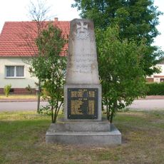 Kriegerdenkmal für die Gefallenen des Ersten und Zweiten Weltkrieges Elstergrund (Neuwiese)