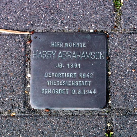 Stolperstein en memoria de Harry Abrahamson