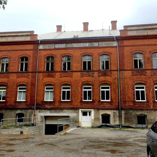 Továrna na hudební nástroje A. K. Hüttl