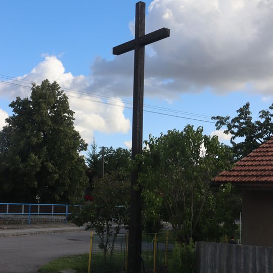 Kříž u nádrže v Čikově