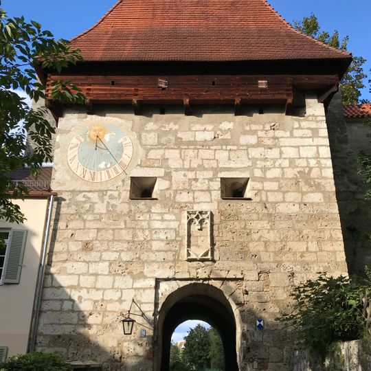 Turm, sogenannter „Wöhr- oder Weinzierlturm“, auch „Wöhrtor“ genannt
