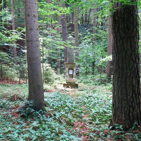 Pomník padlým v 1.světové válce u silnice do Kamenice