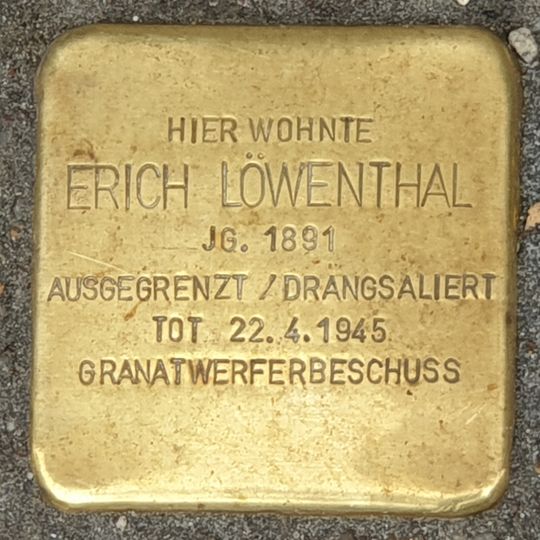 Stolperstein dedicated to Erich Löwenthal